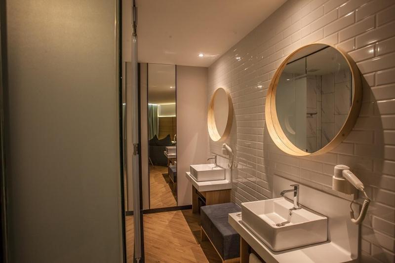 Hako Hotel Johor Bahru Exteriör bild